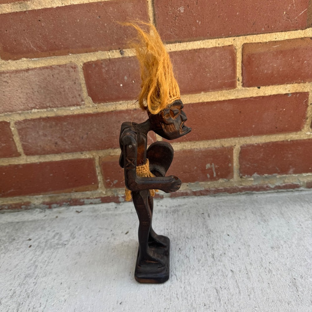 Vintage Hand Carved Wood Tribal Warrior Statue with Shield and Fiber Hair 8" - Picture 4 of 6